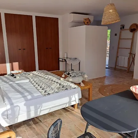 Rum i privatbostad - Studio Casa La-paz Santa Bárbara de Nexe