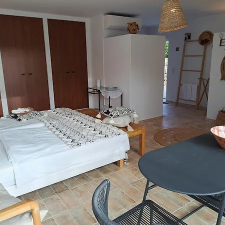 - Studio Casa La-paz Santa Bárbara de Nexe