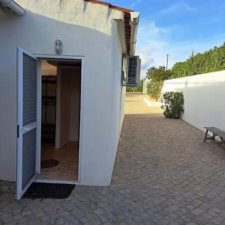 - Studio Casa La-paz * Santa Bárbara de Nexe